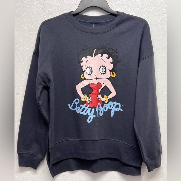 TM & Fleischer Studios Tops - Betty Boop - Women’s Graphic Oversized Sweatshirt  - L